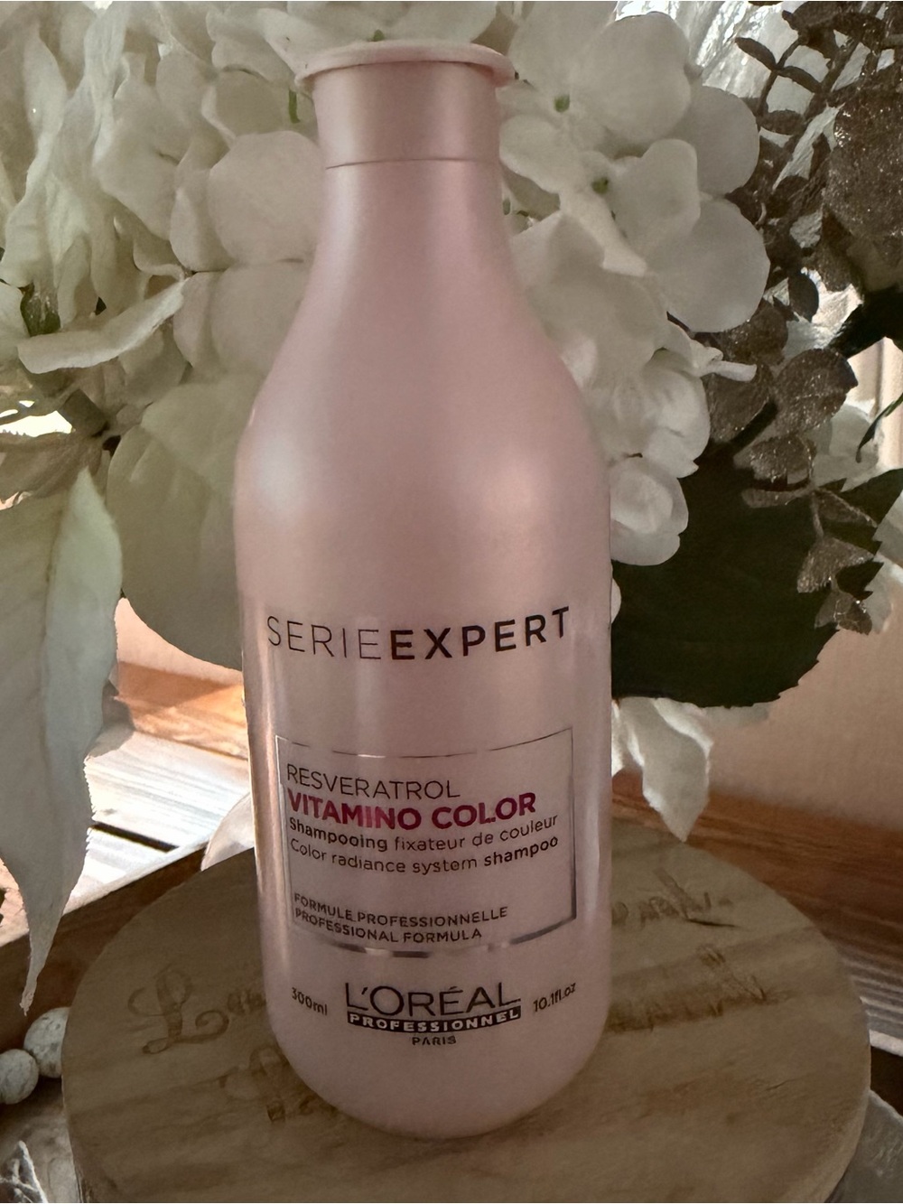 L'oreal Professionnel Serie Expert Vitamino Color Shampoo 10.1 oz